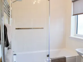 Alojamiento de 2 habitaciones en Langbank, near Port Glasgow - Image 2