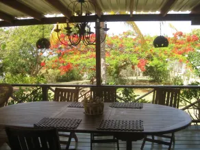 Hummingbird Nr Holetown  2 bed  with pool - Image 5