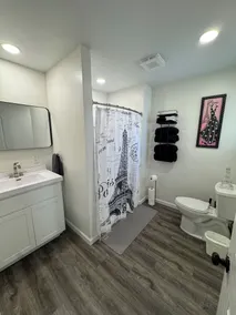 Space, space, space, very clean, doesn't disappoint! - Image 5