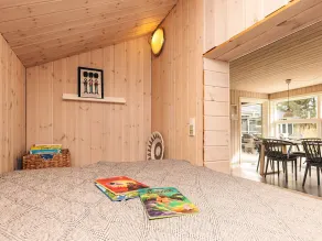 Sprawling Holiday Home in Løkken near Sea - Image 4