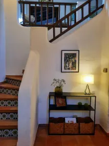 Chalet généreuse et romantique avec vue sur la montagne dans un endroit calme - Image 3