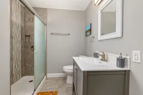 Beautiful downtown Melbourne Beach renovated apartment one block from the beach! - Image 3