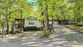 Chicken Creek Casa at Lake Tenkiller!  HUGE LOT IN WOODED AREA CLOSE TO LAKE - Image 5