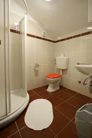 Studio apartment in a top location in Porec, 50 meters from the beach, air conditioned - Image 2