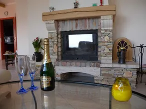 Casa vacacional con piscina y vistas al lago Balaton para familias - Image 3