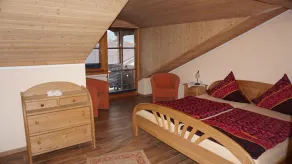 Vacation apartment Wingen, 45sqm, 1 sep. Bedroom, south and east-facing balcony in the Wiechs district - Image 3