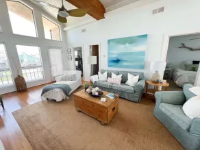 Relaxing Waterfront Canal Home in Treasure Island - Image 4