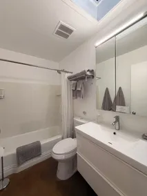 2BR Pet-Friendly Condo, Walkable Location - Image 4