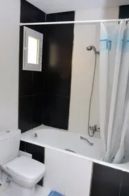 APARTAMENTO CON EXCEPCIONAL VISTA AL MAR - Image 2