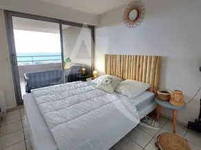 T3 avec grande terrasse et vue panoramique sur la mer - Image 4