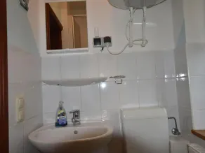 Quaint Bungalow in Reddelich near Baltic Sea Coast - Image 2