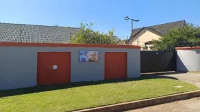 Blueville Guest House - Image 4