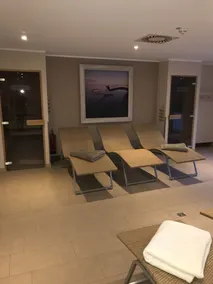 Modern apartment in direct beach location / POOL /sauna /W-LAN, parking included - Image 3
