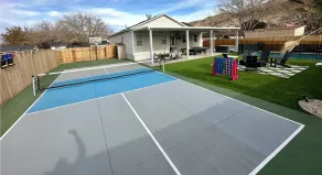 Private heated pool/hot tub, pickleball mini golf. 9 Bdrms. 4 bath. EV charger. - Image 2