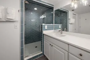 Oceanfront Condominium with Great Amenities - Image 4