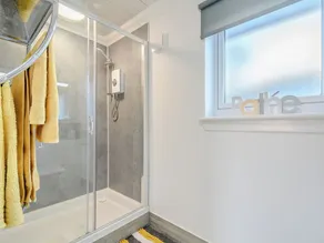 2 bedroom accommodation in Caldercruix, near Airdrie - Image 2
