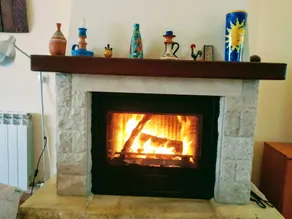 MAGNIFICENT HOUSE WITH FIREPLACE, BARBECUE, LIBRARY, AND PRECIOUS PATIO FOR VELADAS - Image 4