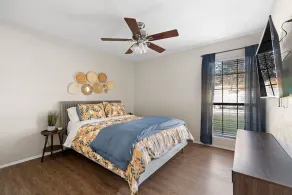 Lovely 4 BR I Private Pool I BBQ I Patio I Garage Parking, Updated amenities. - Image 3