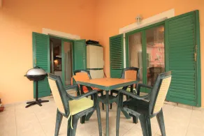 1-Zimmer-Ferienwohnung mit Terrasse und Meerblick Sveti Jakov, Losinj (A-8011-a) - Image 5