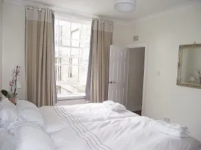 Stunning Seaside Property - Image 3