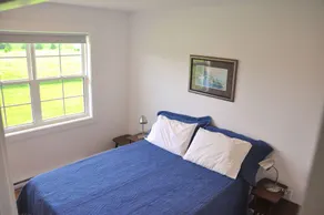 Renovated family cottage; walk to amazing beach, short drive to golf & town - Image 5
