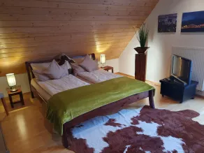 Cozy bright large vacation apartment in a wooden house - Image 5