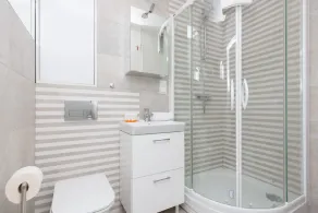 Two-Bedroom Apartament Gdansk 650 m Brzeźno Beach by Noclegi Renters - Image 4