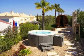 Suite Spa 1: Piscina, Idromassaggio & Sauna - Image 2