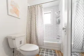 Cozy Home Near Fountain Square & 5 Min Lucas Oil - Image 3