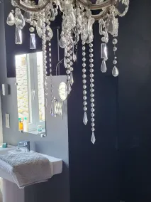 UZES / gammelt hus med karakter i byen renoveret sover 22 - Image 3