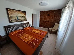 Chalet indépendant avec piscine privée, jardin, air et Internet dans un endroit calme - Image 5