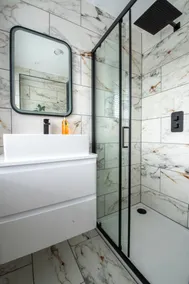 15% Ferry Discount.  15 minutes to beach.  5 bed house with 22 sqm equipped gym. - Image 5