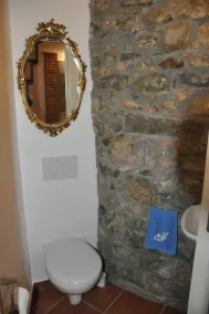 INCANTEVOLE APPARTAMENTO LA SACRESTIA RICAVATO SUL RETRO DI UNA CHIESA  - Image 3