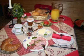 Ferienhaus für bis zu 8 Personen mit eigener Terrasse - Image 5