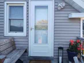 Tina's bungalow - Image 5