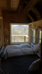 Cozy warm treehouse with Amazing views!  Winter Paradise! Hike from cabin - Image 5