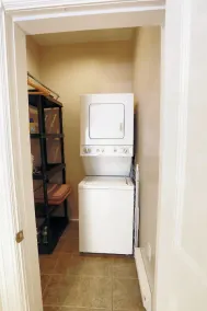 Bright and airy downtown apartment in Hull Gatineau - Image 2