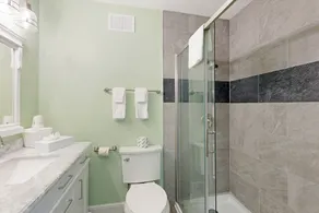 RAMADA SARASOTA CONDO HOTEL#407 Waterfront Balcony, King Bed,  Pool, Kitchenette - Image 5