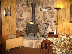 Country Cottage -Cozy 3-bedroom vacation home 11 minutes from Lake Almanor - Image 2