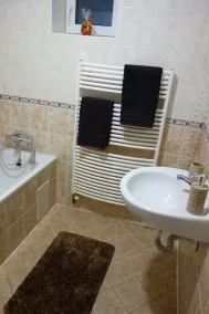 Family apartment near the center with a terrace and barbecue - Image 2