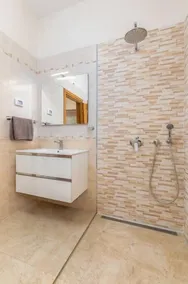 Delightful villa with pool for 6 persons - Image 3