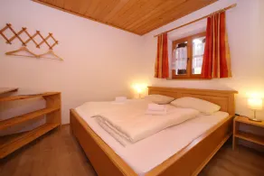 Staudi's ski hut Top11 in hut style directly on the piste Wood-burning stove - Image 3