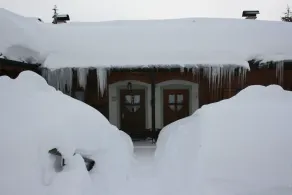 Apartamento aconchegante varanda virada a sul, diretamente na pista de esqui de Gerlosplatte, Zillertal Arena - Image 5