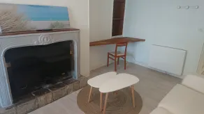 Newly renovated studio in the heart of town, separate kitchen - Image 5
