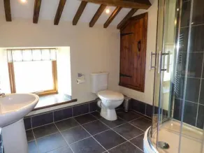 BWTHYN Y WENNOL, family friendly, with a garden in Abergele - Image 2