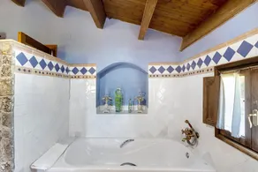 Landhaus 'Casa Romaní' mit Bergblick, Gemeinschaftspool und WLAN - Image 3