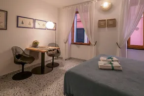 <p><strong>Rissu Nice Studio : Votre Refuge Confortable au Cœur de Vernazza, Cinque Terre</strong><br />Bienvenue au <strong>Rissu Nice Studio</strong>, un charmant et confortable studio situé au cœur de <strong>Vernazza</strong>, l’un des villages - Image 5
