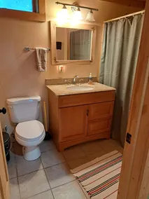 Ganzjahres-Seeufer-Hütte, 2 Schlafzimmer + Futon, 2 volle Badezimmer, Sauna, Schlafplätze für 4-5 - Image 3