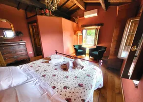 Barga, beautiful, with private pool and stunning views. Electric car charging. - Image 5