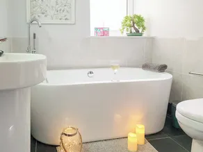 3 chambres à coucher à Cheddar - Image 2